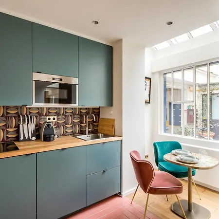 Lägenhetshotell Luxury Loft Republique Paris
